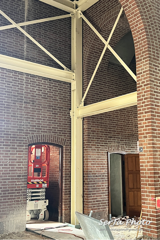 Verstevigen kerk in Nieuwdorp
